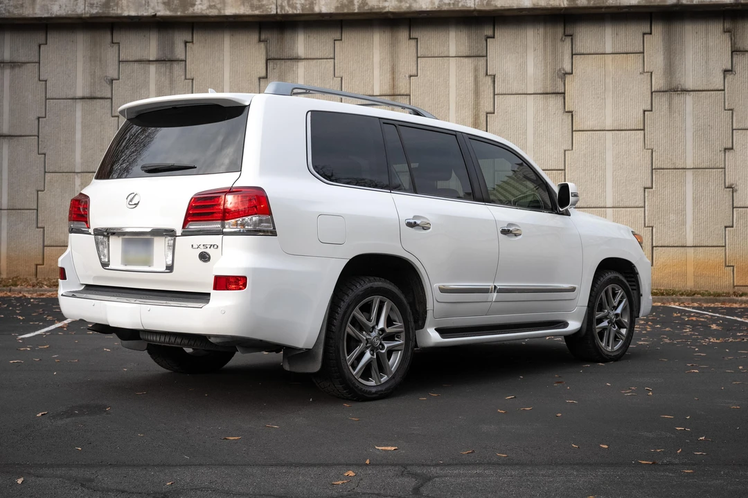 2014 Lexus LX 3rd Gen - Image 6 of 31
