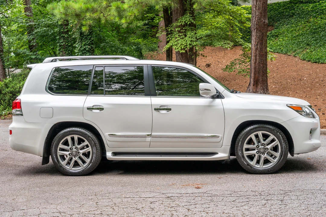 2014 Lexus LX 3rd Gen - Image 11 of 31