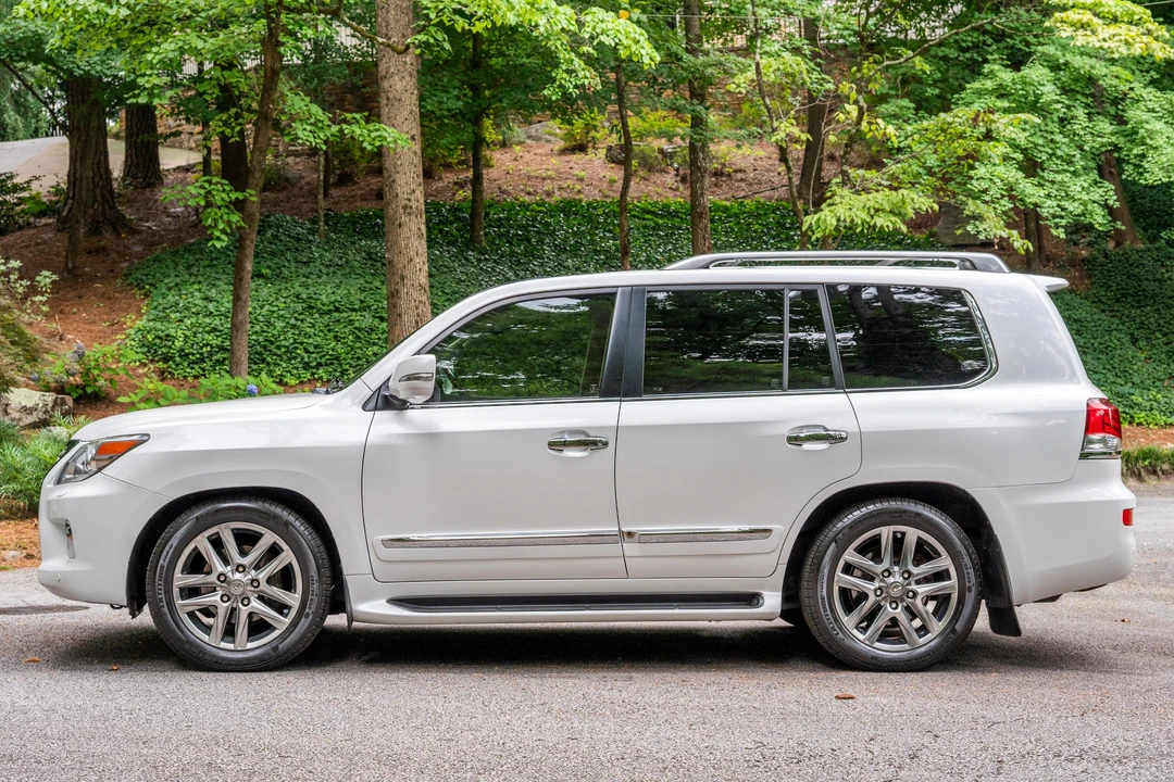 2014 Lexus LX 3rd Gen - Image 3 of 31