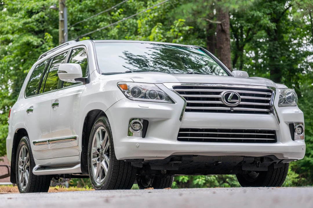 2014 Lexus LX 3rd Gen - Image 12 of 31