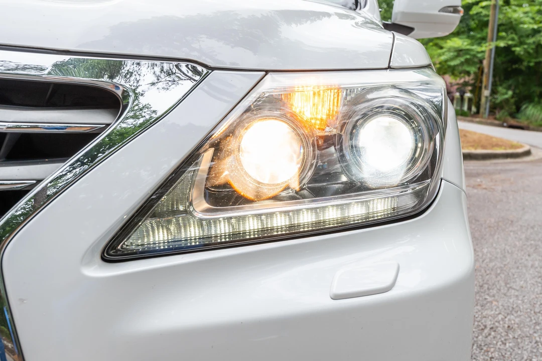 2014 Lexus LX 3rd Gen - Image 20 of 31