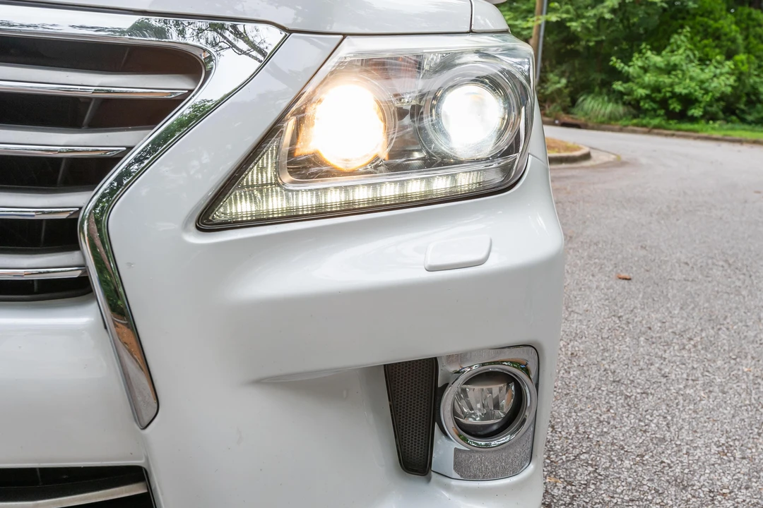 2014 Lexus LX 3rd Gen - Image 19 of 31
