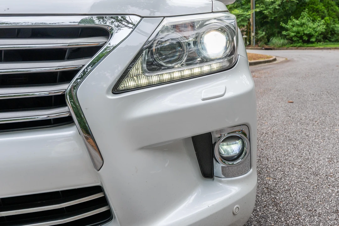 2014 Lexus LX 3rd Gen - Image 18 of 31