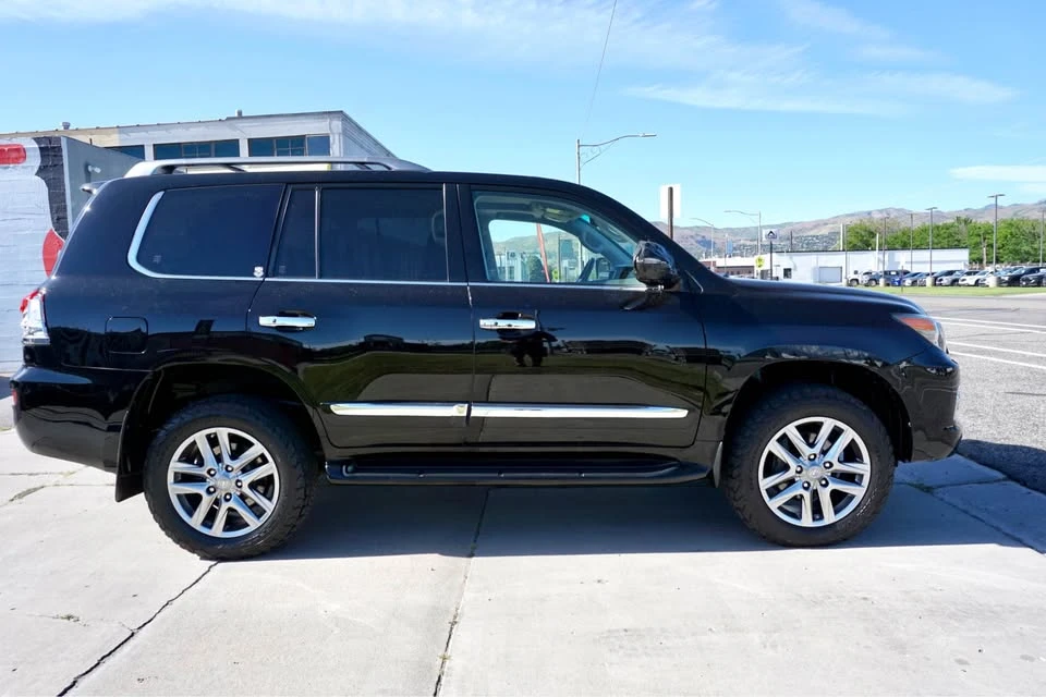 2014 Lexus LX 3rd Gen - Image 4 of 20