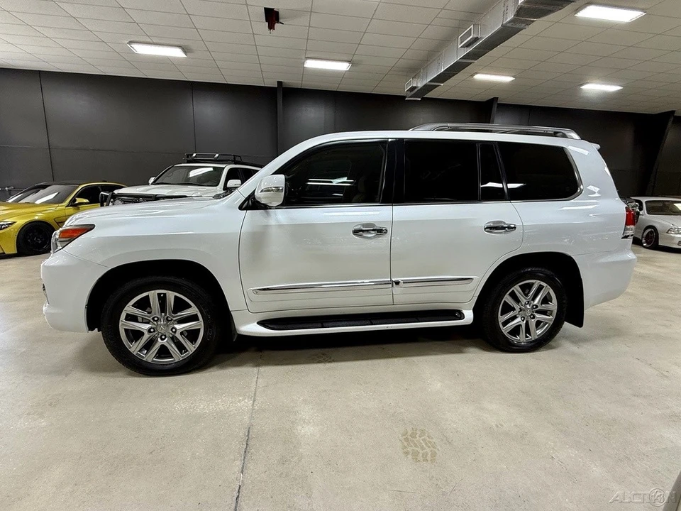 2014 Lexus LX 3rd Gen - Image 12 of 12