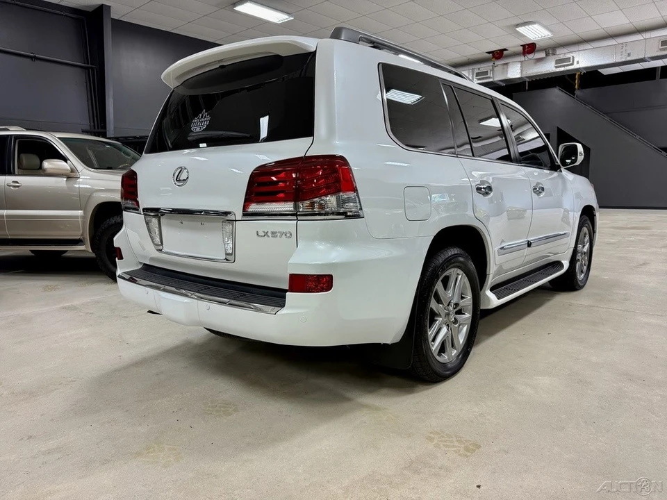 2014 Lexus LX 3rd Gen - Image 9 of 12