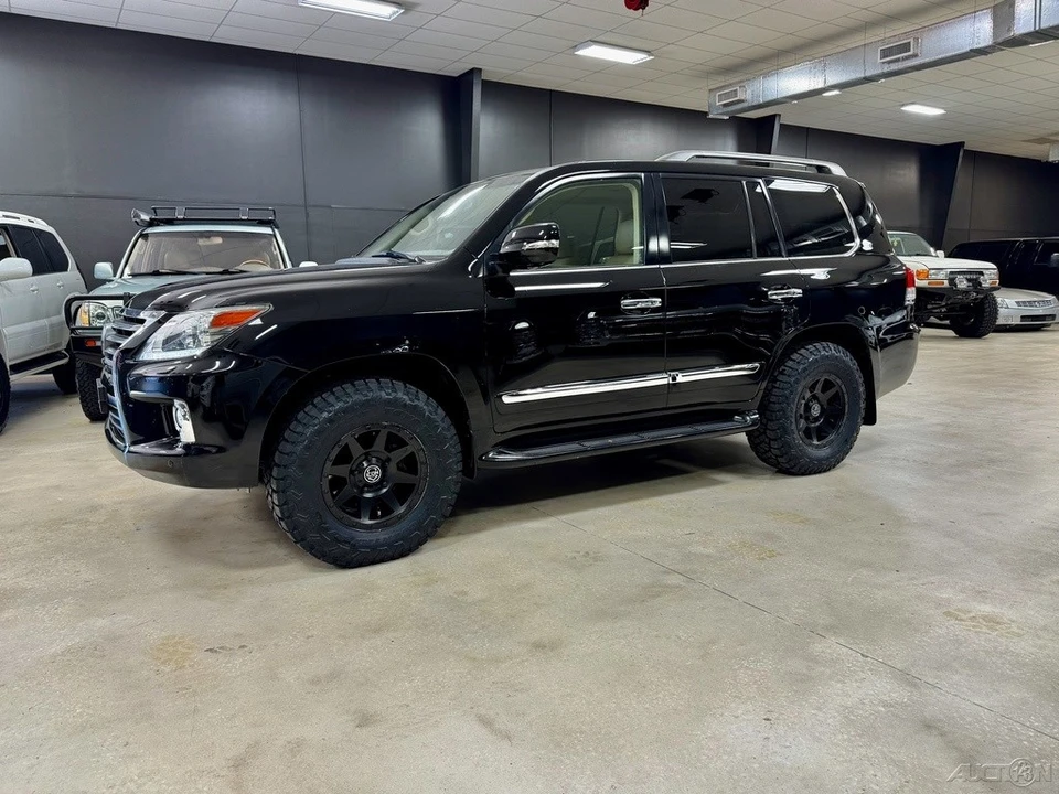 2014 Lexus LX 3rd Gen - Image 4 of 12