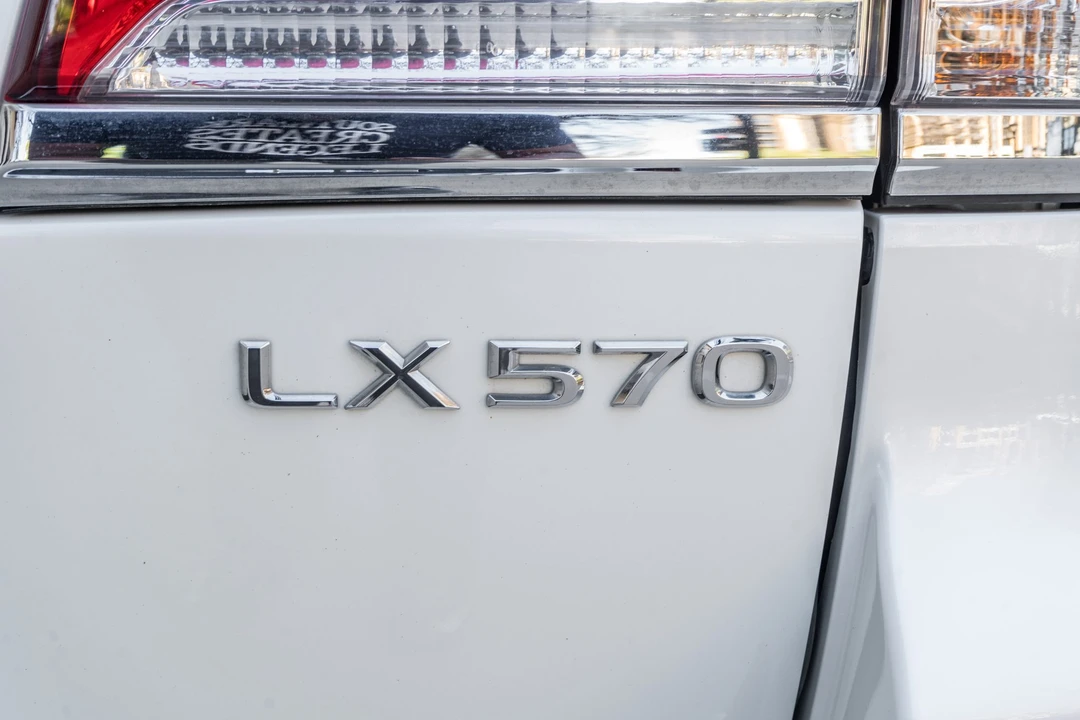 2014 Lexus LX 3rd Gen - Image 27 of 31
