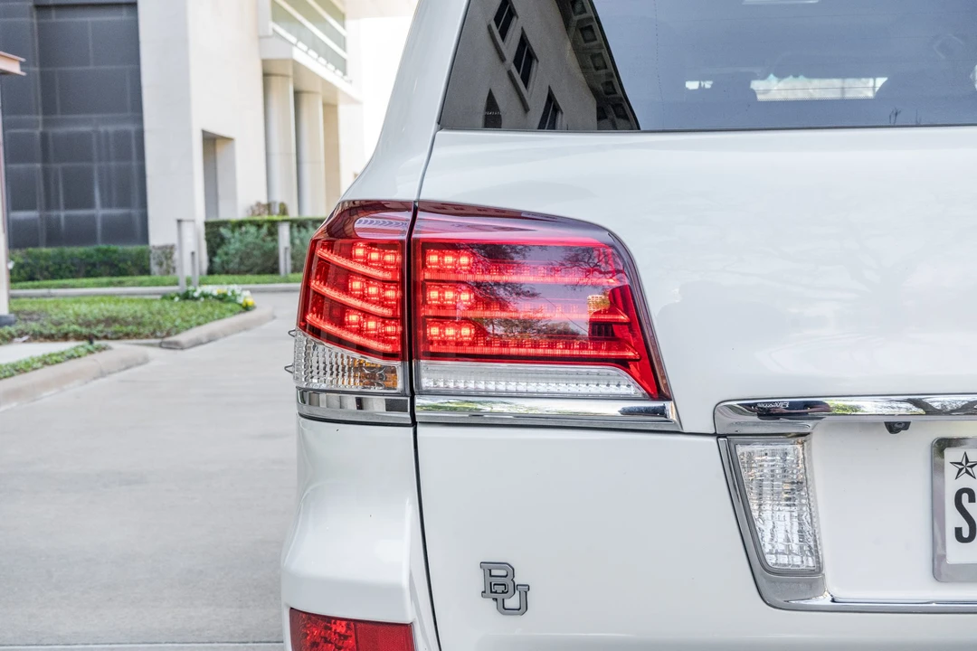 2014 Lexus LX 3rd Gen - Image 11 of 31