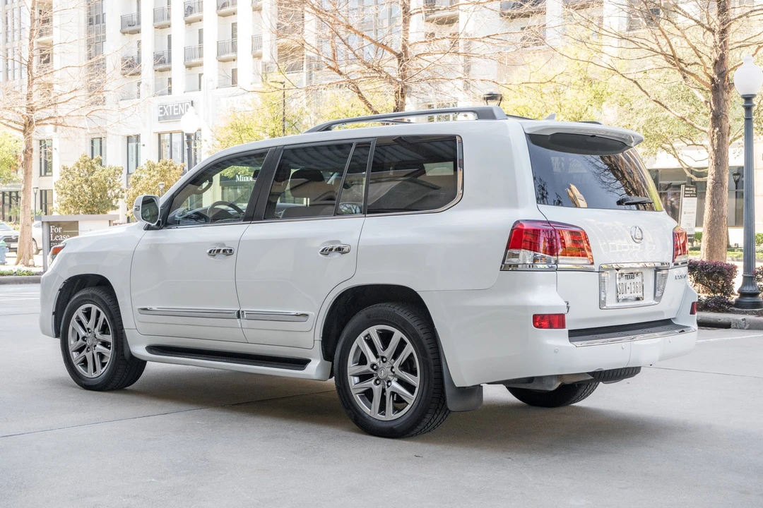 2014 Lexus LX 3rd Gen - Image 6 of 31