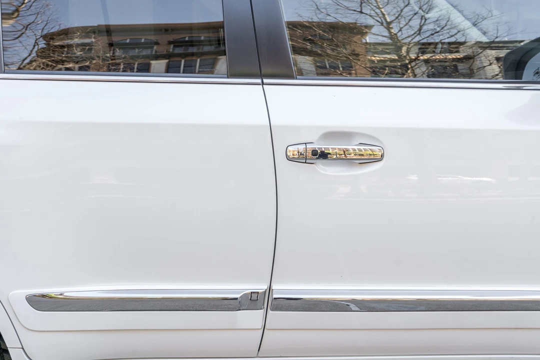 2014 Lexus LX 3rd Gen - Image 16 of 31