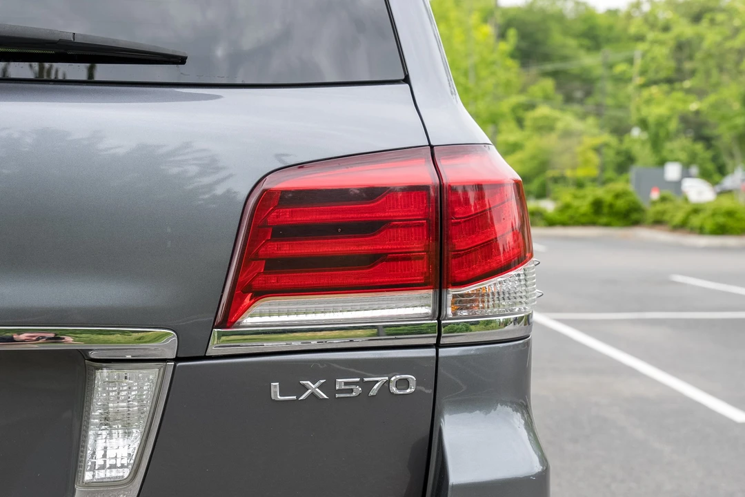 2014 Lexus LX 3rd Gen - Image 20 of 31