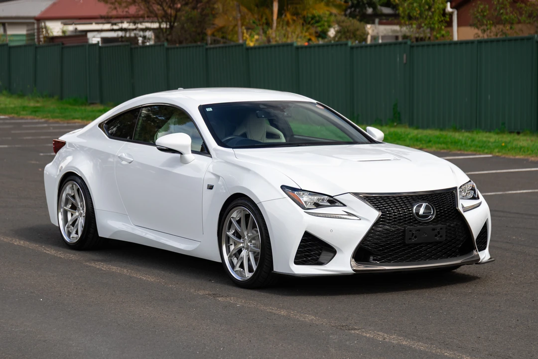 2014 Lexus RC F - Image 17 of 31