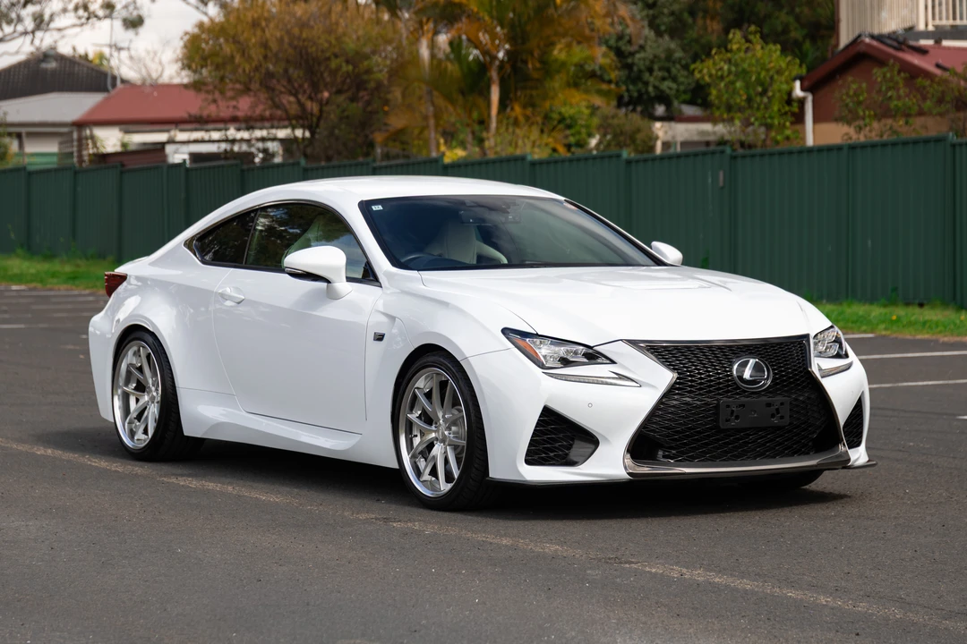 2014 Lexus RC F - Image 9 of 31