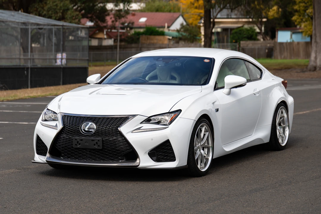 2014 Lexus RC F - Image 11 of 31