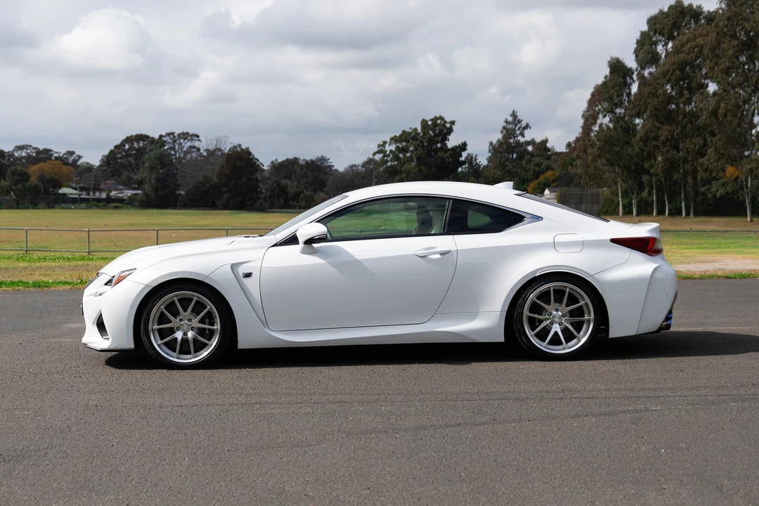 2014 Lexus RC F - Image 4 of 31