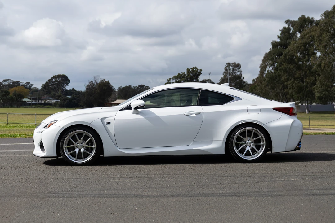 2014 Lexus RC F - Image 20 of 31