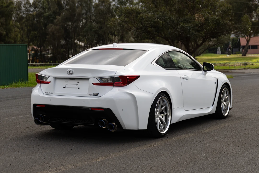2014 Lexus RC F - Image 7 of 31