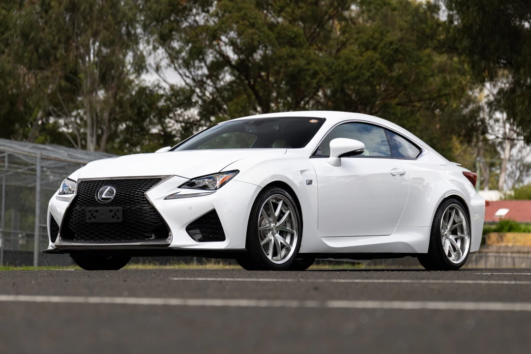 2014 Lexus RC F - Image 26 of 31