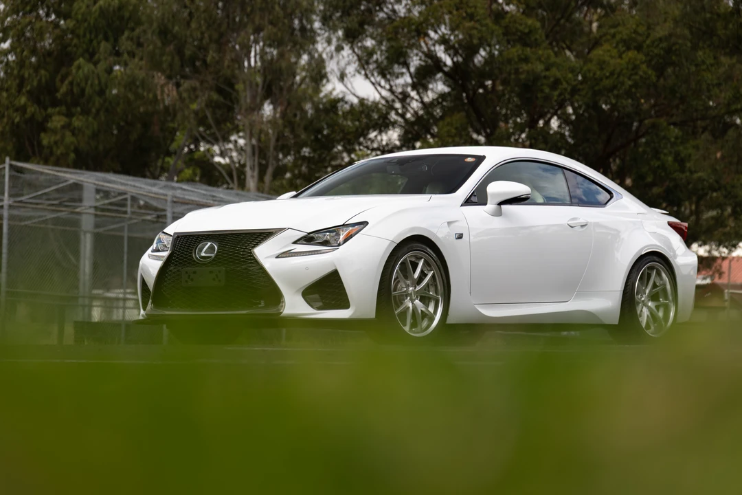 2014 Lexus RC F - Image 29 of 31
