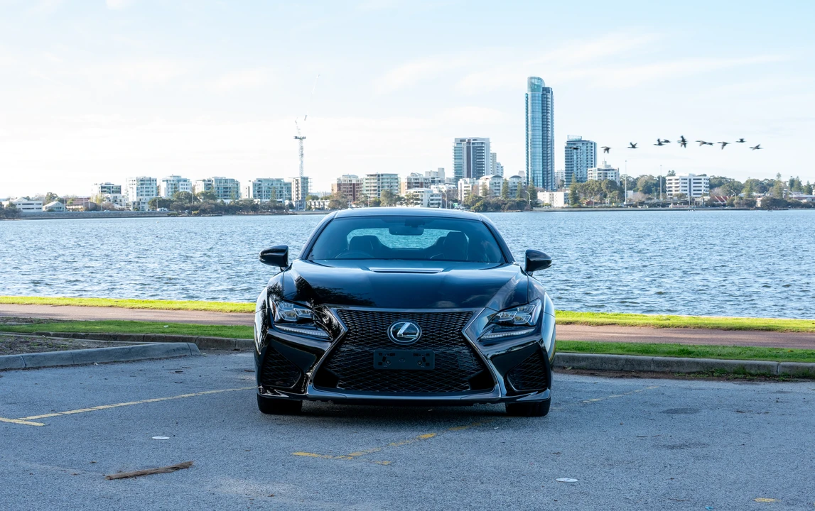 2014 Lexus RC F - Image 2 of 31