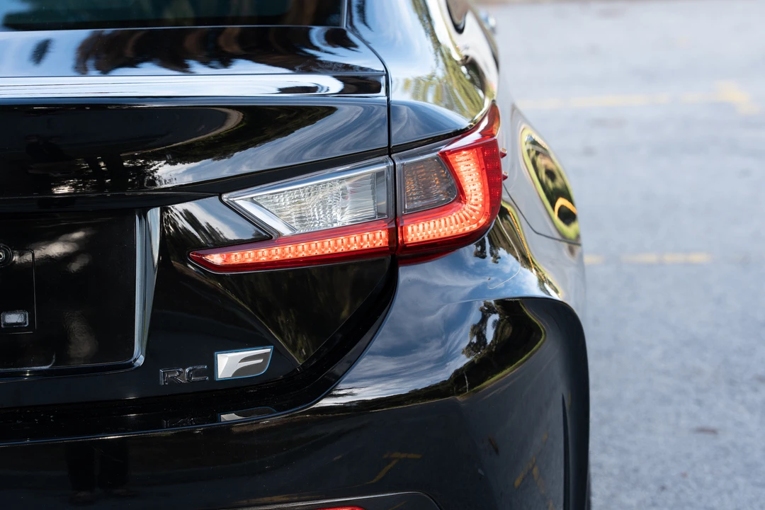 2014 Lexus RC F - Image 20 of 31
