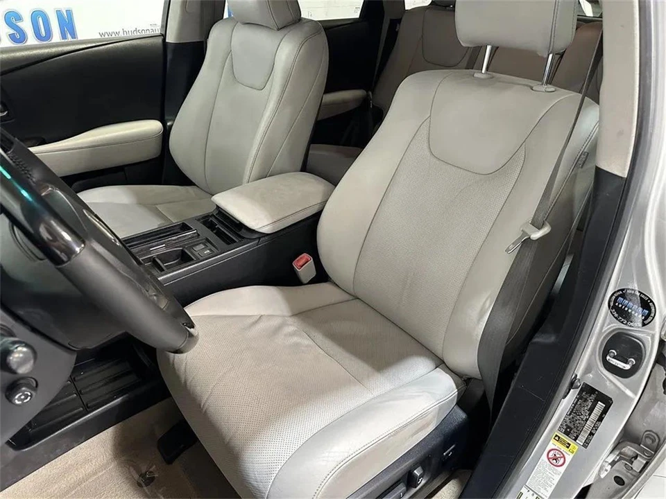 2014 Lexus RX 3rd Gen - Image 15 of 31