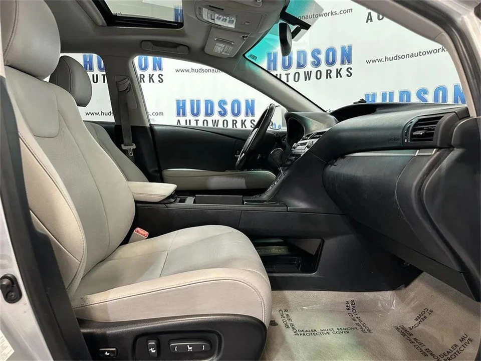 2014 Lexus RX 3rd Gen - Image 31 of 31