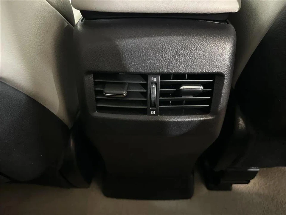 2014 Lexus RX 3rd Gen - Image 28 of 31