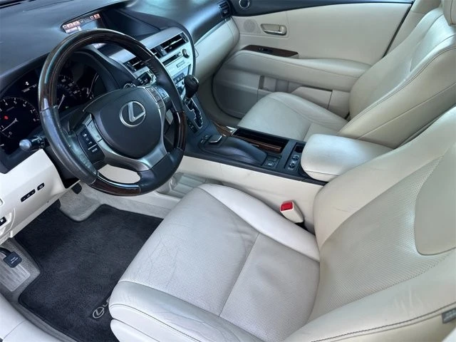 2014 Lexus RX 3rd Gen - Image 10 of 12