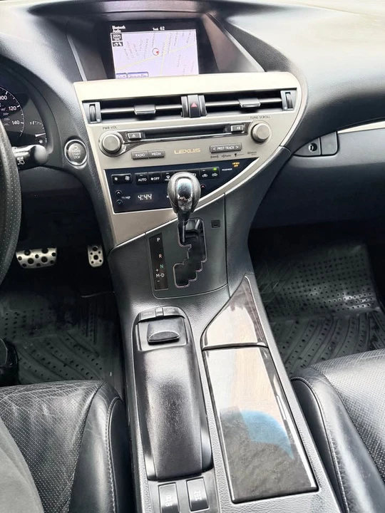 2014 Lexus RX 3rd Gen - Image 14 of 17