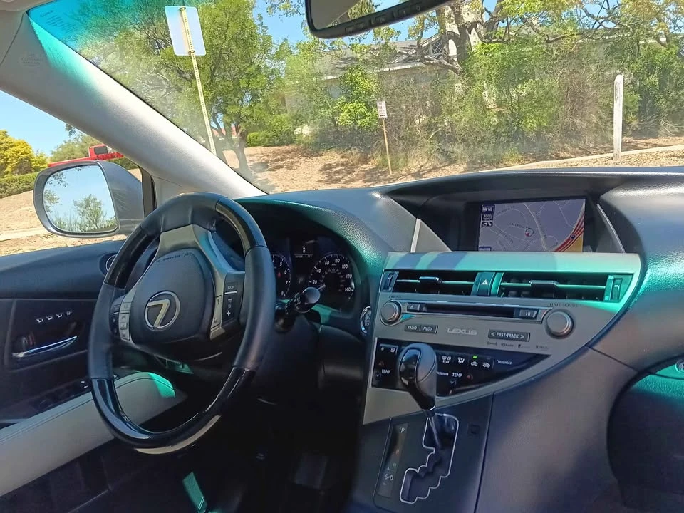 2014 Lexus RX 3rd Gen - Image 11 of 15