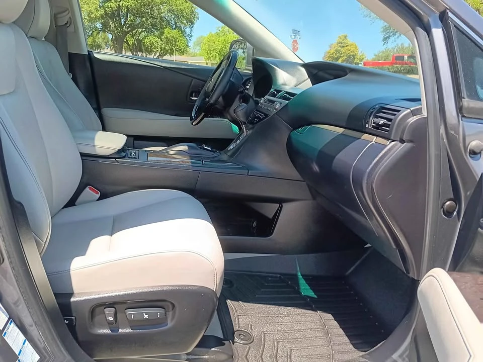 2014 Lexus RX 3rd Gen - Image 12 of 15