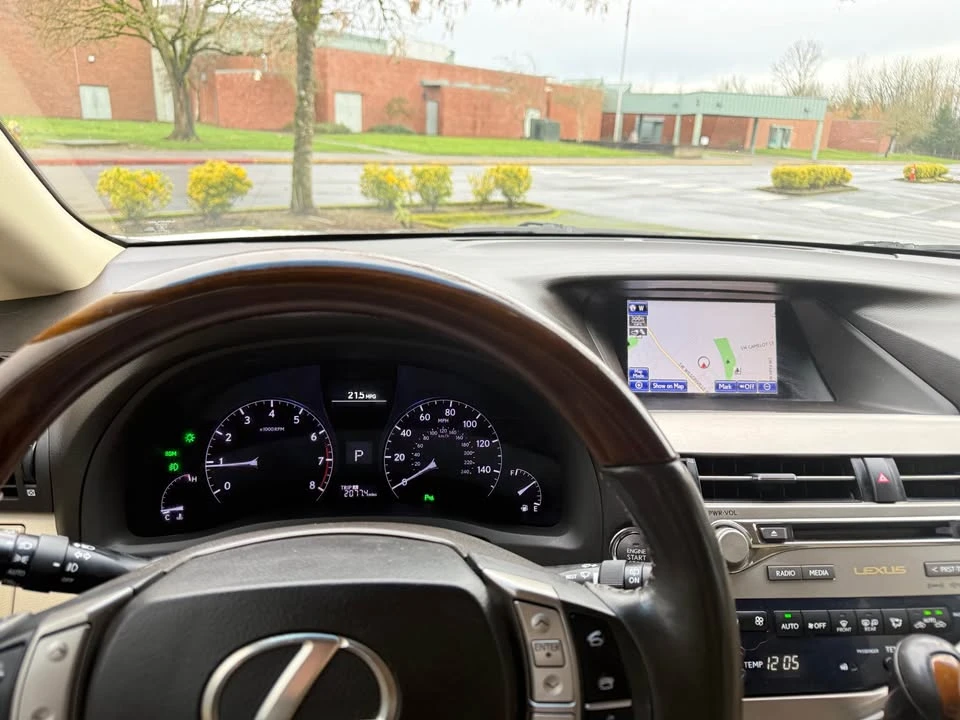 2014 Lexus RX 3rd Gen - Image 11 of 15