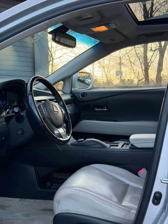 2014 Lexus RX 3rd Gen - Image 10 of 19