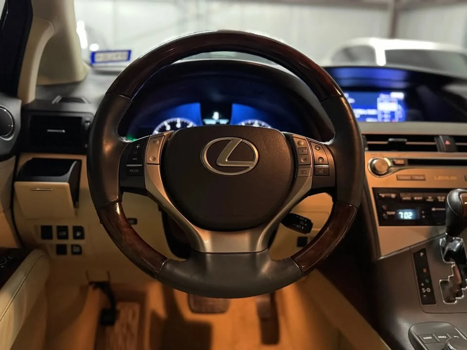 2014 Lexus RX 3rd Gen - Image 11 of 20
