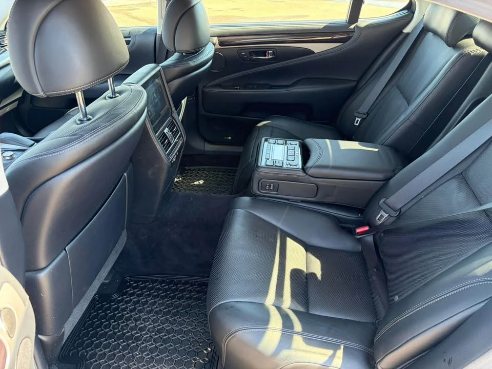2014 Lexus LS 4th Gen - Image 3 of 12