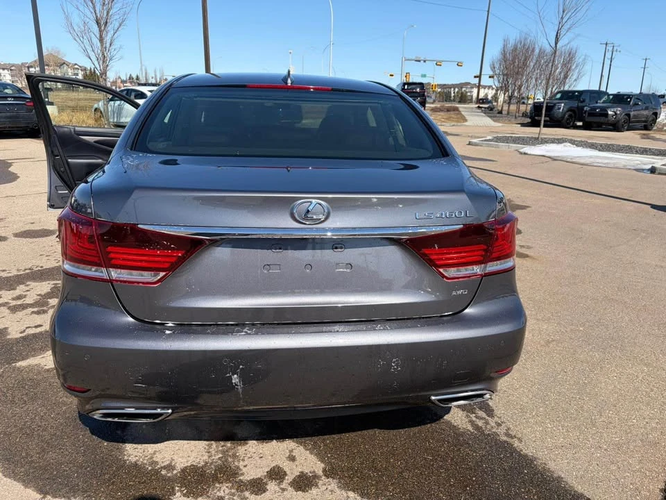 2014 Lexus LS 4th Gen - Image 11 of 12