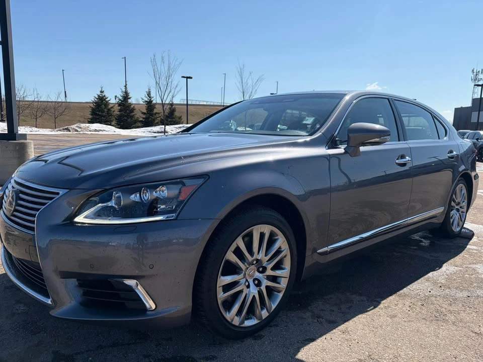 2014 Lexus LS 4th Gen - Image 9 of 12