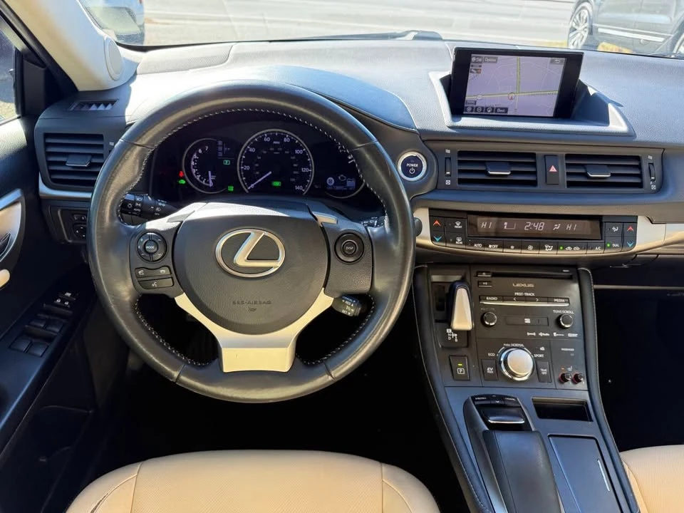 2014 Lexus CT - Image 14 of 20
