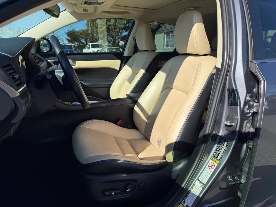 2014 Lexus CT - Image 8 of 20