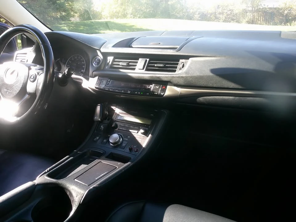 2014 Lexus CT - Image 12 of 16