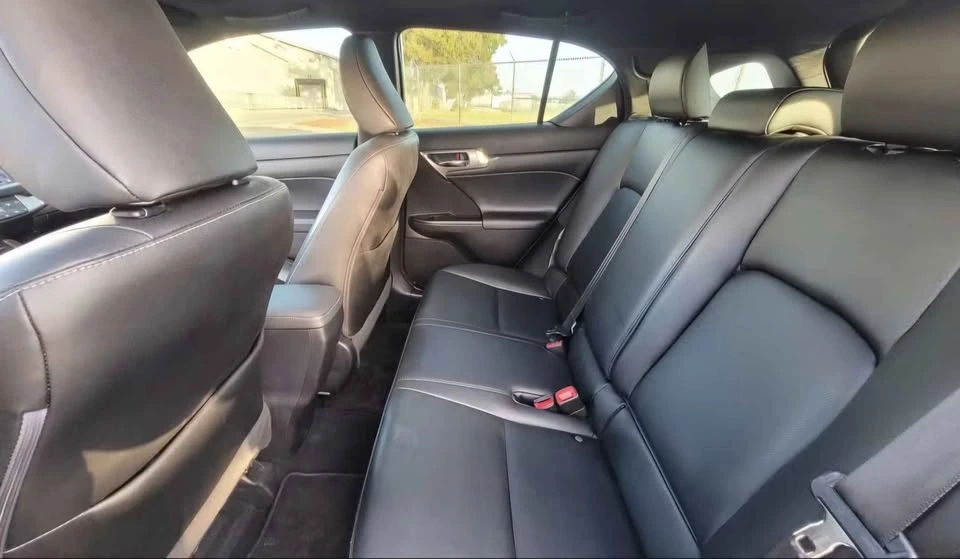 2014 Lexus CT - Image 7 of 8