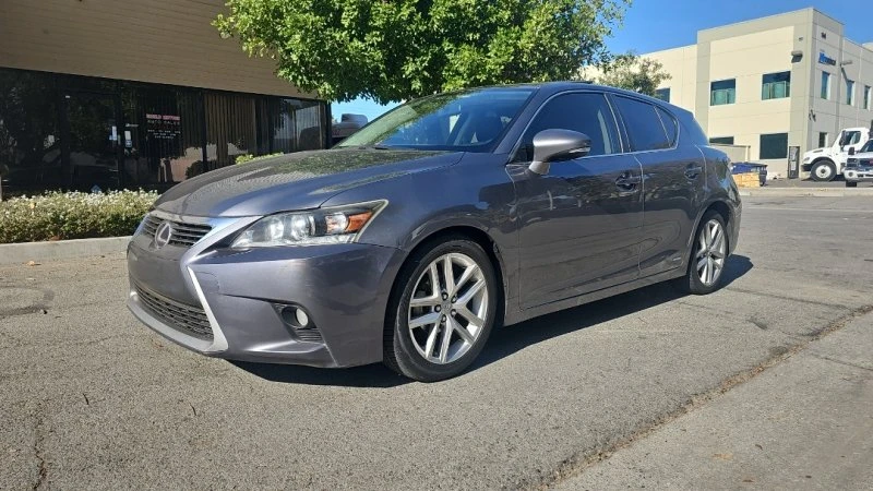 2014 Lexus CT - Image 2 of 17