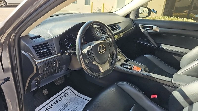 2014 Lexus CT - Image 8 of 17