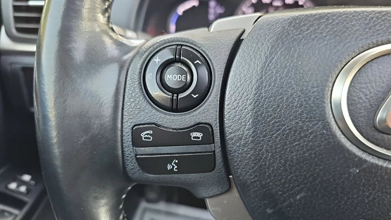 2014 Lexus CT - Image 14 of 17
