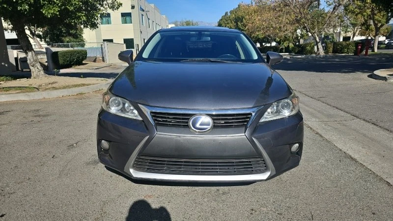 2014 Lexus CT - Image 3 of 17