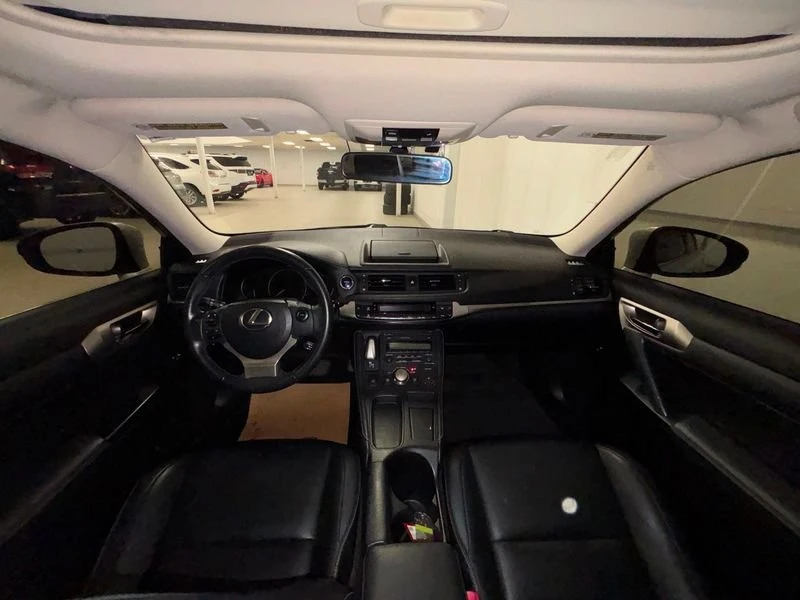 2014 Lexus CT - Image 14 of 20