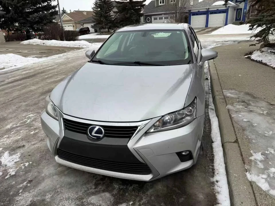 2014 Lexus CT - Image 2 of 19