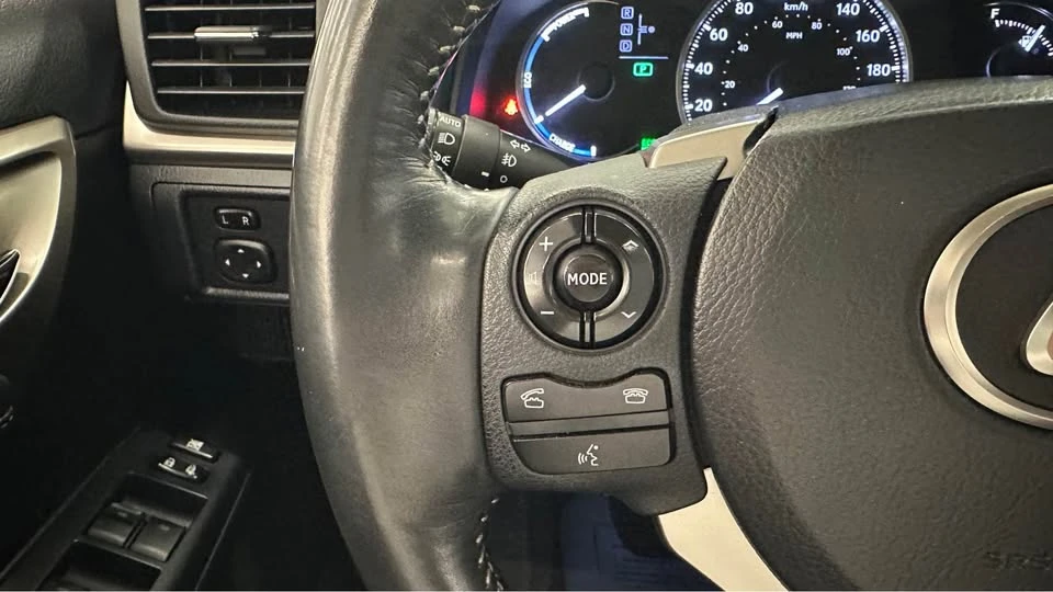2014 Lexus CT - Image 8 of 13